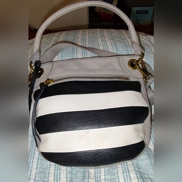 New FOSSIL Karli Light Taupe/Gray With White Black Striped Leather Hobo Bag - Picture 1 of 13